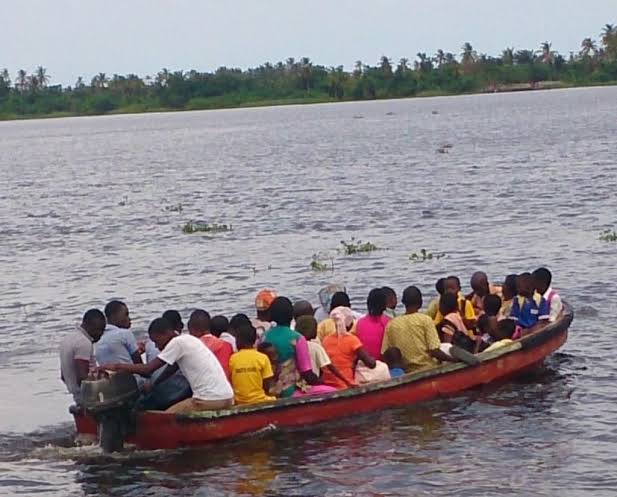 Over 40 people, women and children dead as boat capsized in Kano