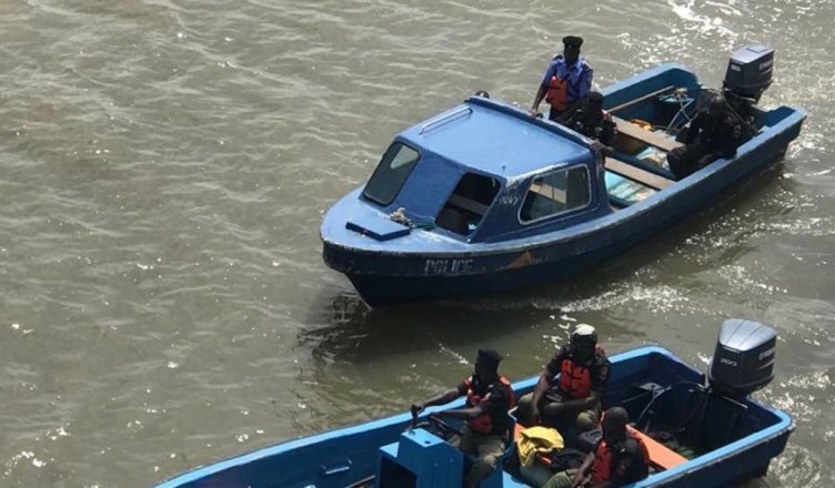 Lagos water; 3 Dead, 15 rescued as boat capsized