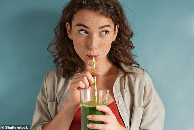 Why plastic straws is safer than paper , wooden and fabric straws 
