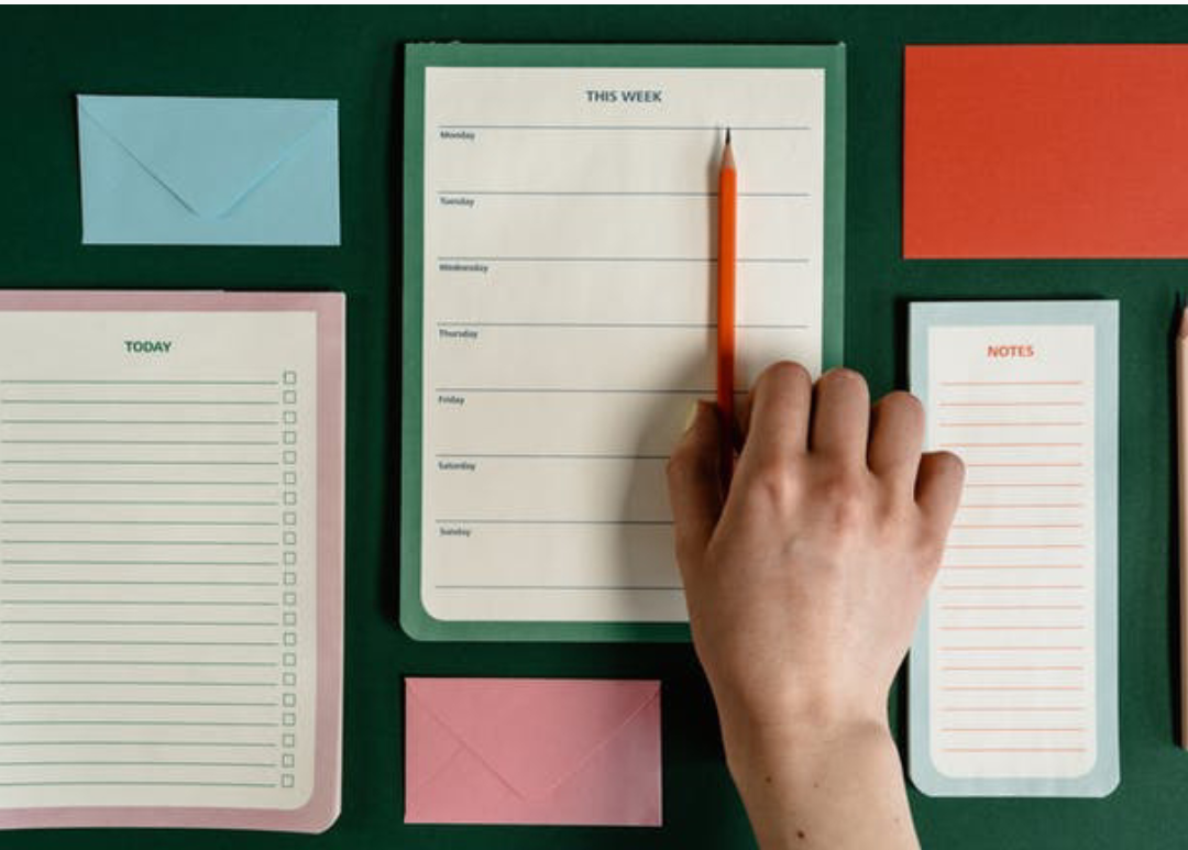 How to prepare a visible to-do list for an active workplace routine