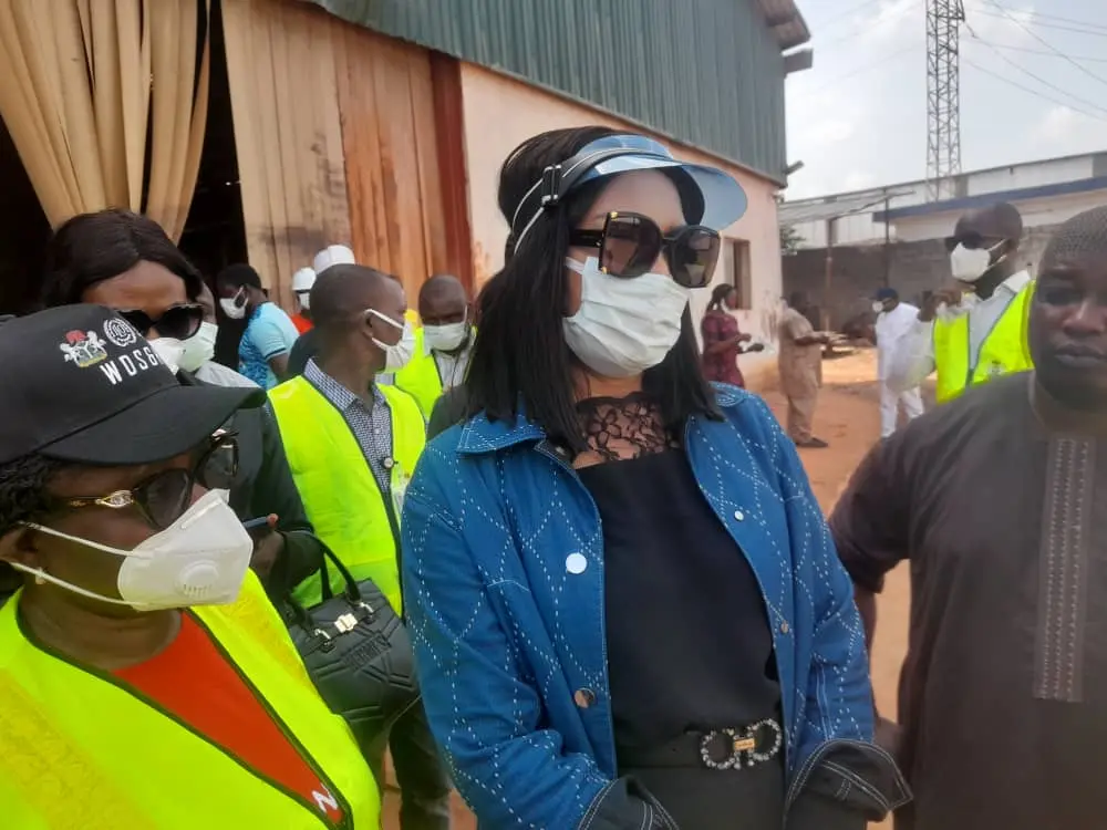 Minister Shuts Down ‘Gbara’ Company Over Safety Violations, Protects Worker Health