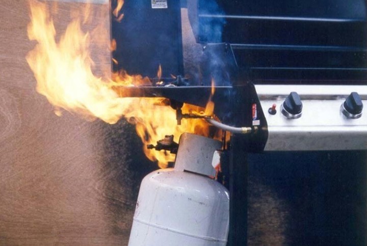 Safety in Emergencies: What to Do When You Notice Gas Leakage from Your Cooking Cylinder