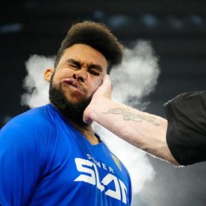 Man Collapses Playing Power Slap In Nigeria: Is This 'Sport' Worth the Risk?